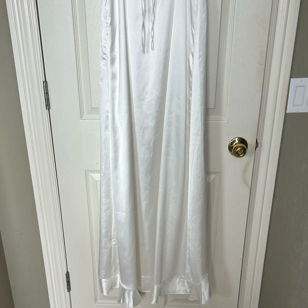 DRESS FORUM kelsey asymmetrical ruffle hem maxi dress in white 4 - Picture 9 of 12
